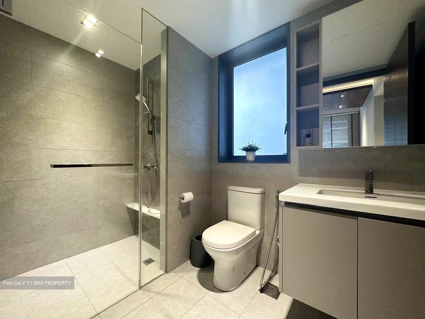 The Visionaire (D27), Condominium #468939861